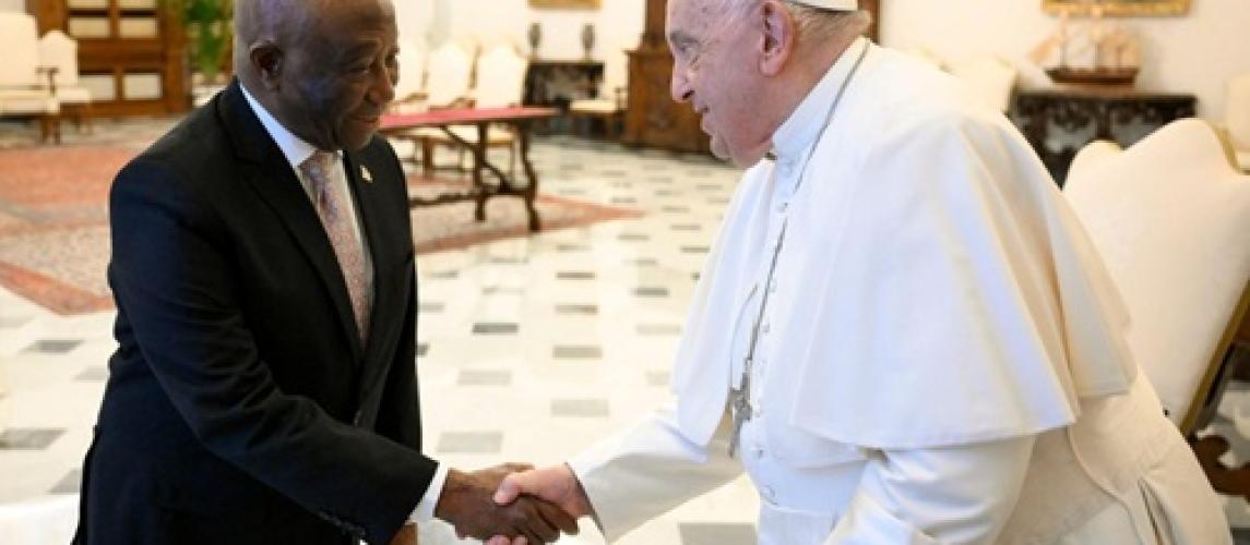Pope Francis meets President Boakai Pope Francis meets President Boakai