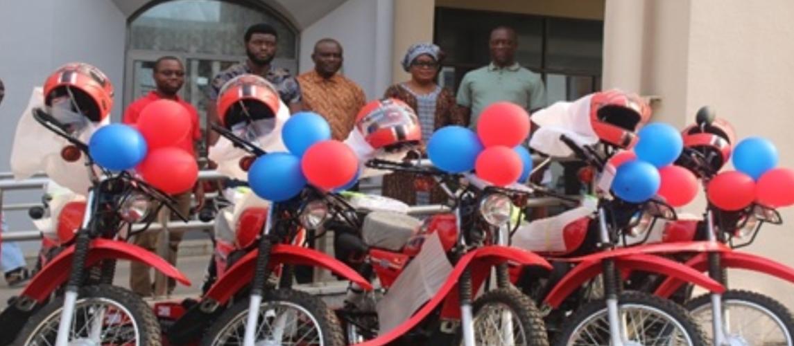 Commerce Minister Presents Several Motorbikes To EPA